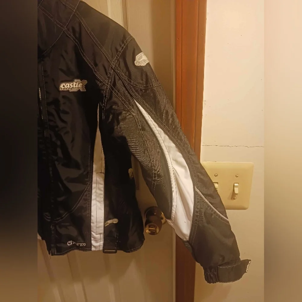 Castle X Jacket sz. Small - Picture 6 of 11